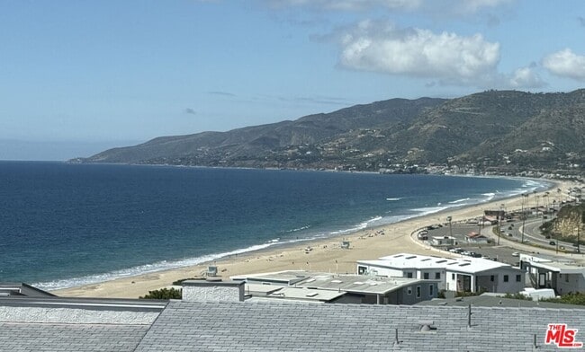 Building Photo - 6780 Shearwater Ln