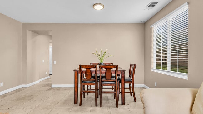 Photo - 37523 Durwent Dr