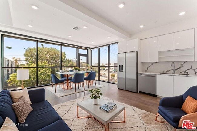 Photo - 3105 Bellevue Ave Unit 307