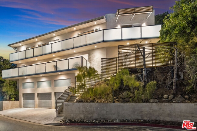 Photo - 8737 St Ives Dr