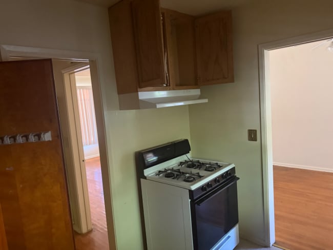 Photo - 918 W Huntington Dr Unit C