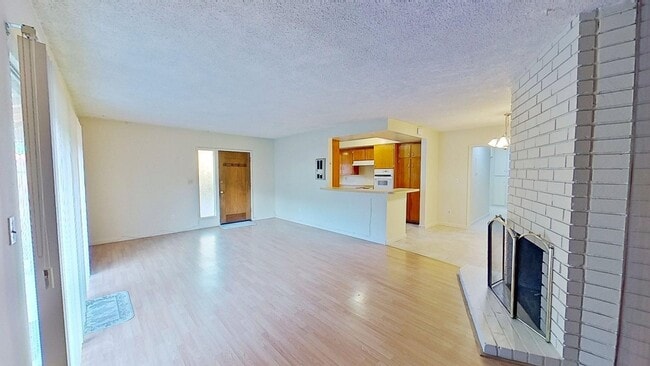Photo - Lease listing - Pasadena Ave Unit 15670