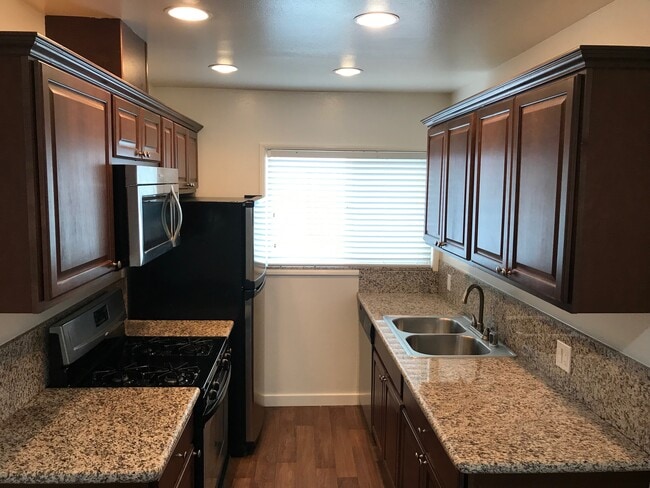 Photo - Woodruff Apartments