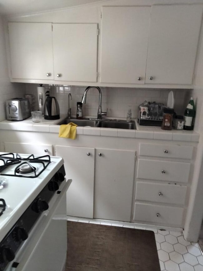 Photo - 468 3rd St Unit A