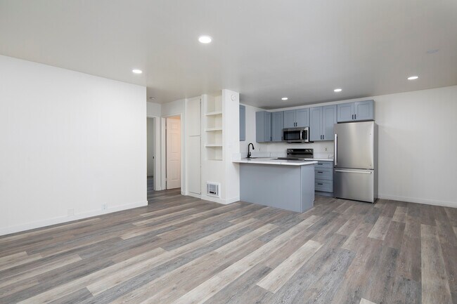 Building Photo - 6386 Rancho Mission Rd