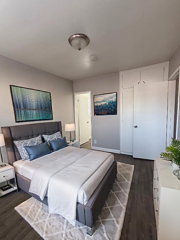 Photo - 611 N Olive St Unit 4