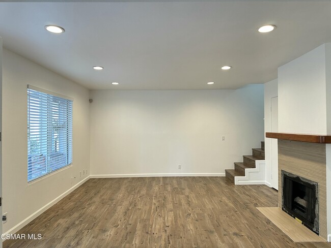 Photo - 560 Spring Rd