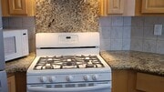 Kitchen range - 1471 S Wooster St Apartments Unit 5