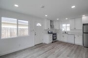 Photo - 6325 Newsome Dr House
