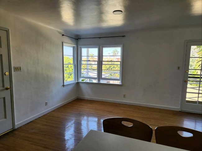 Photo - 1147 W 11th St Unit #1147