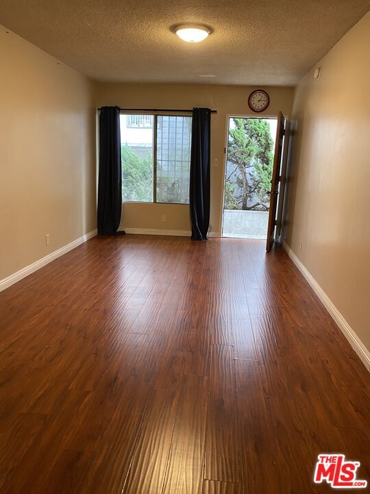 Photo - 1552 Brockton Ave Unit 4