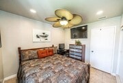 Photo - 215 S Florette St