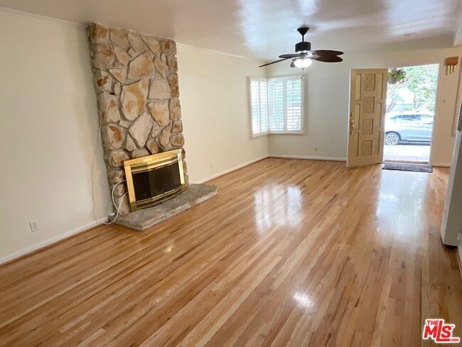 Photo - 11237 Garfield Ave