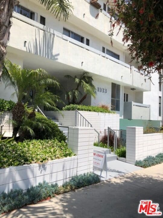 Building Photo - 1033 3rd St Unit 104 Rental
