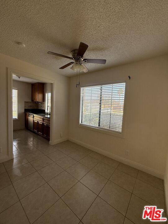 Photo - 2554 Olive Dr Unit 171