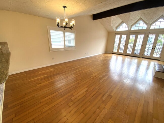 Photo - Golden Hills 3 Bdrm Home!