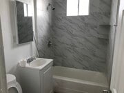 Photo - 1030 E 21st St