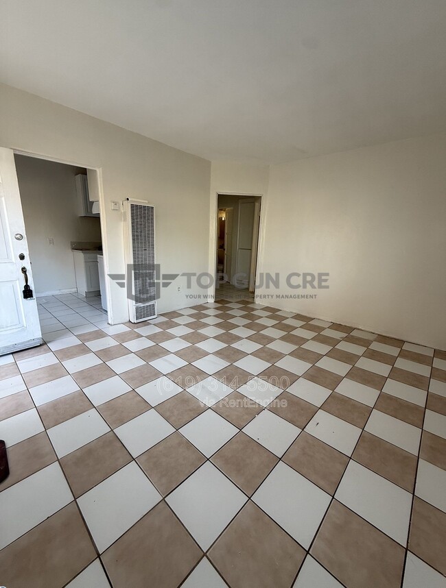 Building Photo - 4050-58 42nd St Unit 4050