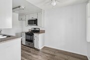 1BR, 1BA - 500SF - Dining Room - 3500 Cedar Avenue