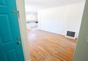 Photo - 19422 Archwood St