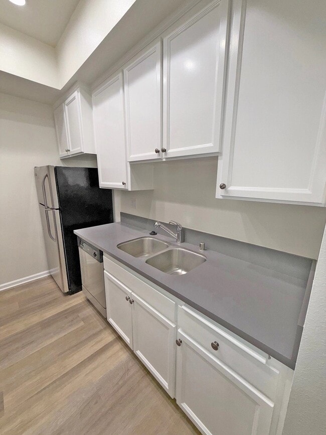 Photo - 2969 Kelton Ave Unit 301