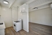 Photo - 4913 Kester Ave Unit 03