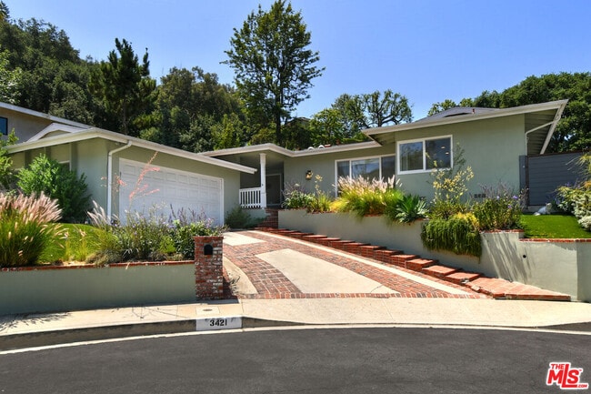 Photo - 3421 Castlewoods Pl