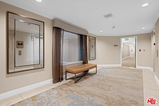 Photo - 10724 Wilshire Blvd Unit 703