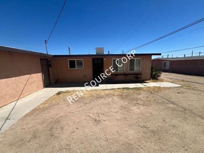 Photo - 1379 Riverside Dr
