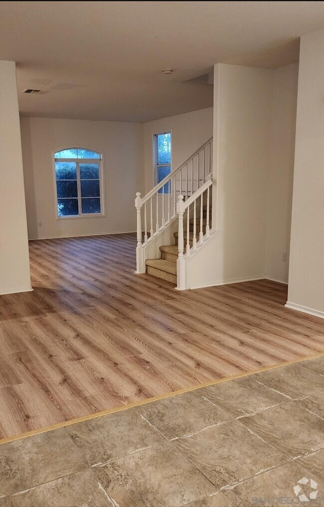 Building Photo - 1286 Jamestown Dr Rental