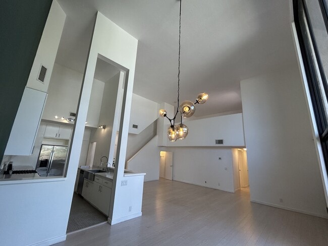 Photo - 11077 Palms Blvd Unit 303
