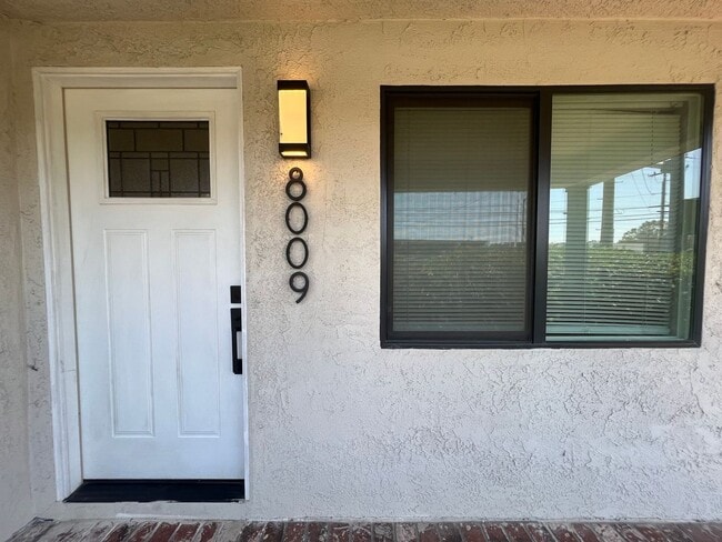 Photo - 2101 Unit 8009