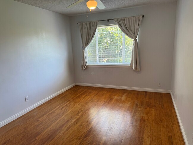 Photo - 260 Arnett Ave House