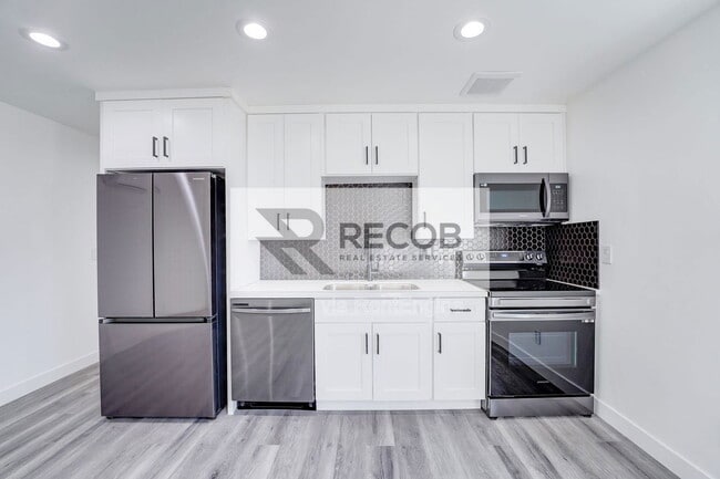 Photo - 3663 Budd St Unit 3667