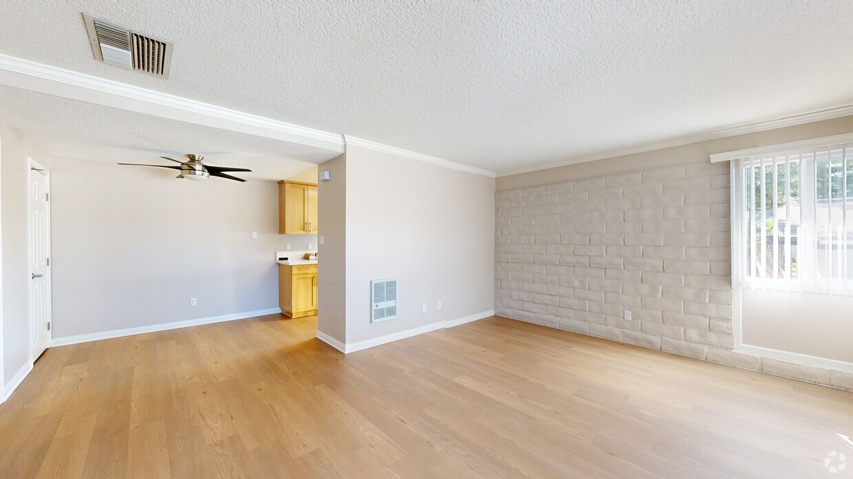 3D Tour - The Pines Apartments