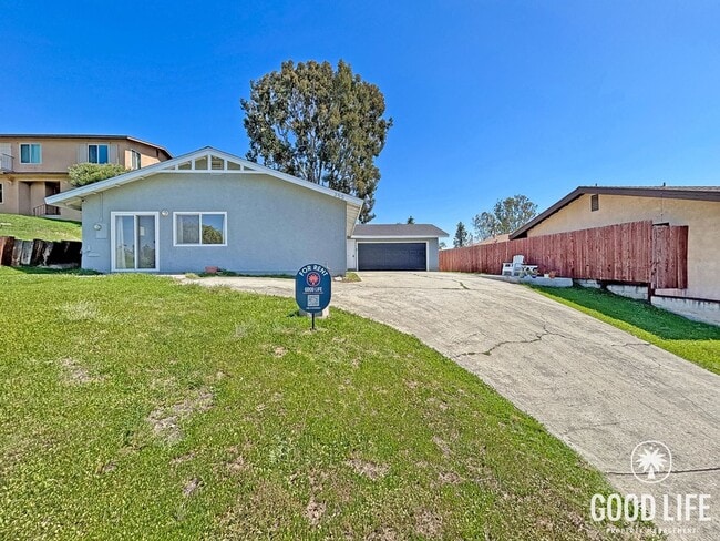 Building Photo - Beautiful 3BD/2BA House in Encanto W/ A/C, W/D, 2-Car Garage, Large Front & Backyard!