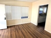 Photo - 21 59th Pl