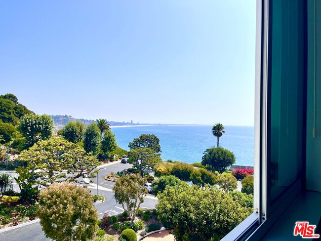 Photo - 17350 Sunset Blvd Unit 602