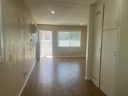Photo - 14121 Sylvan St Apartment Unit 1/2