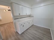 Photo - 2321 Veteran Ave