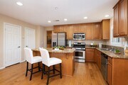 Photo - 1322 Isabella Way