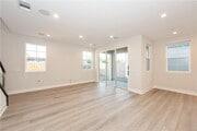Photo - 589 McFadden St