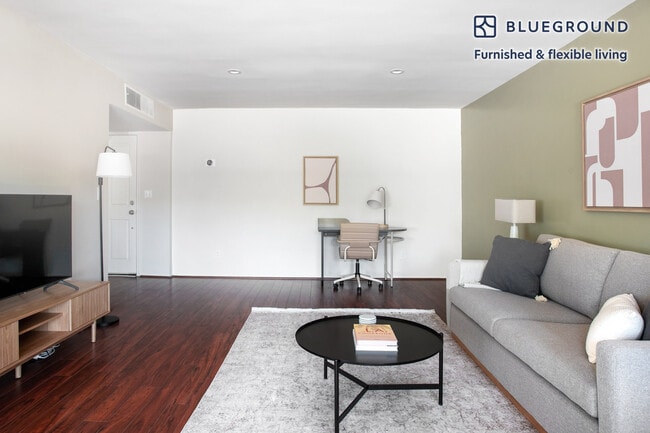 Photo - 5140 White Oak Ave Unit FL2-ID895