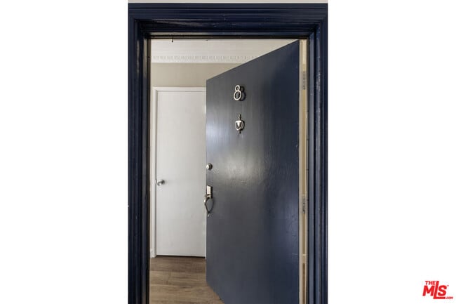 Photo - 925 N Curson Ave Unit 8