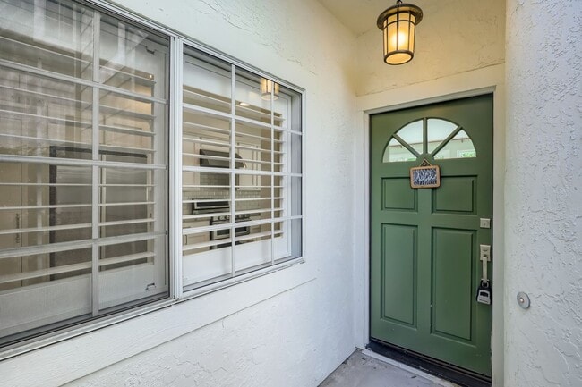 Photo - Beautifully Remodeled Townhome in the Cambria Community – Del Mar Heights