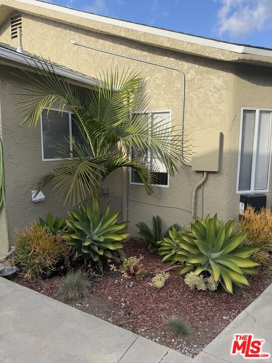 Photo - 5451 Brynhurst Ave
