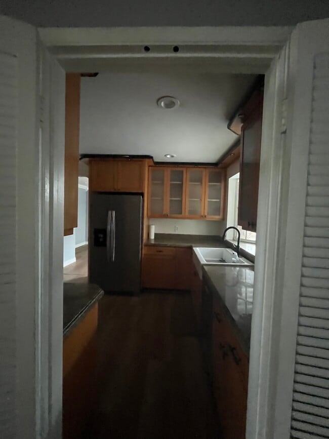 Building Photo - 22240 Wyandotte St