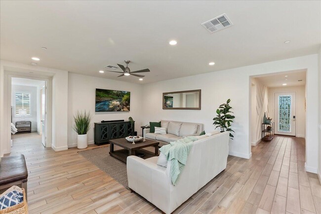 Photo - 58179 Aragon Way