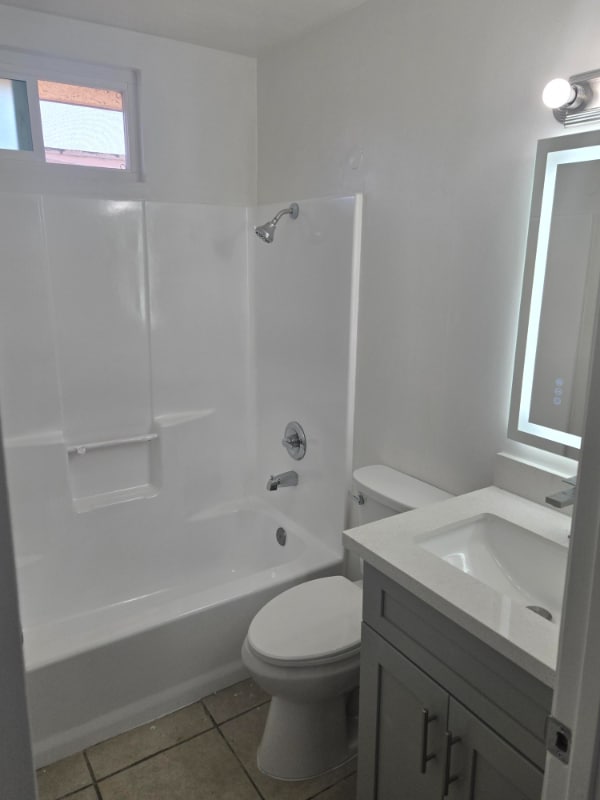 Photo - 14906 Lemoli Ave Unit C