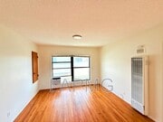 Photo - 2272 White St